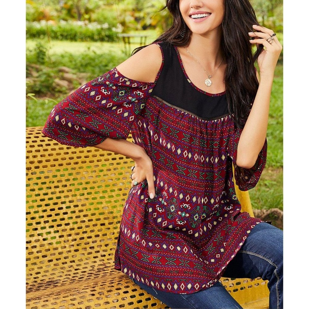 NWT SUZANNE BETRO Maroon & Black Cold Shoulder Top - Picture 3 of 5